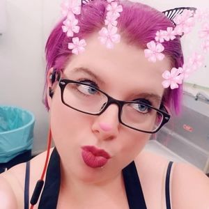 Meet your Posher, Dotsie